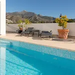 Chimenea 16 * Nerja