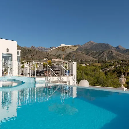 Chimenea - Luxury With Infinity Pool & Stunning Sea Views - Lual *