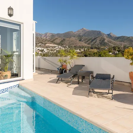 Chimenea - Luxury With Infinity Pool & Stunning Sea Views - Lual Nerja